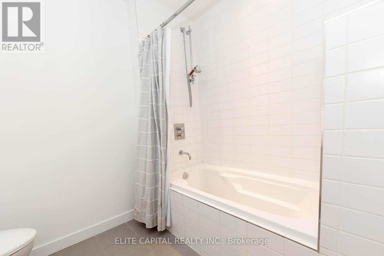 510 - 75 Portland Street, Toronto, Ontario  M5V 2M9 - Photo 12 - C12198953