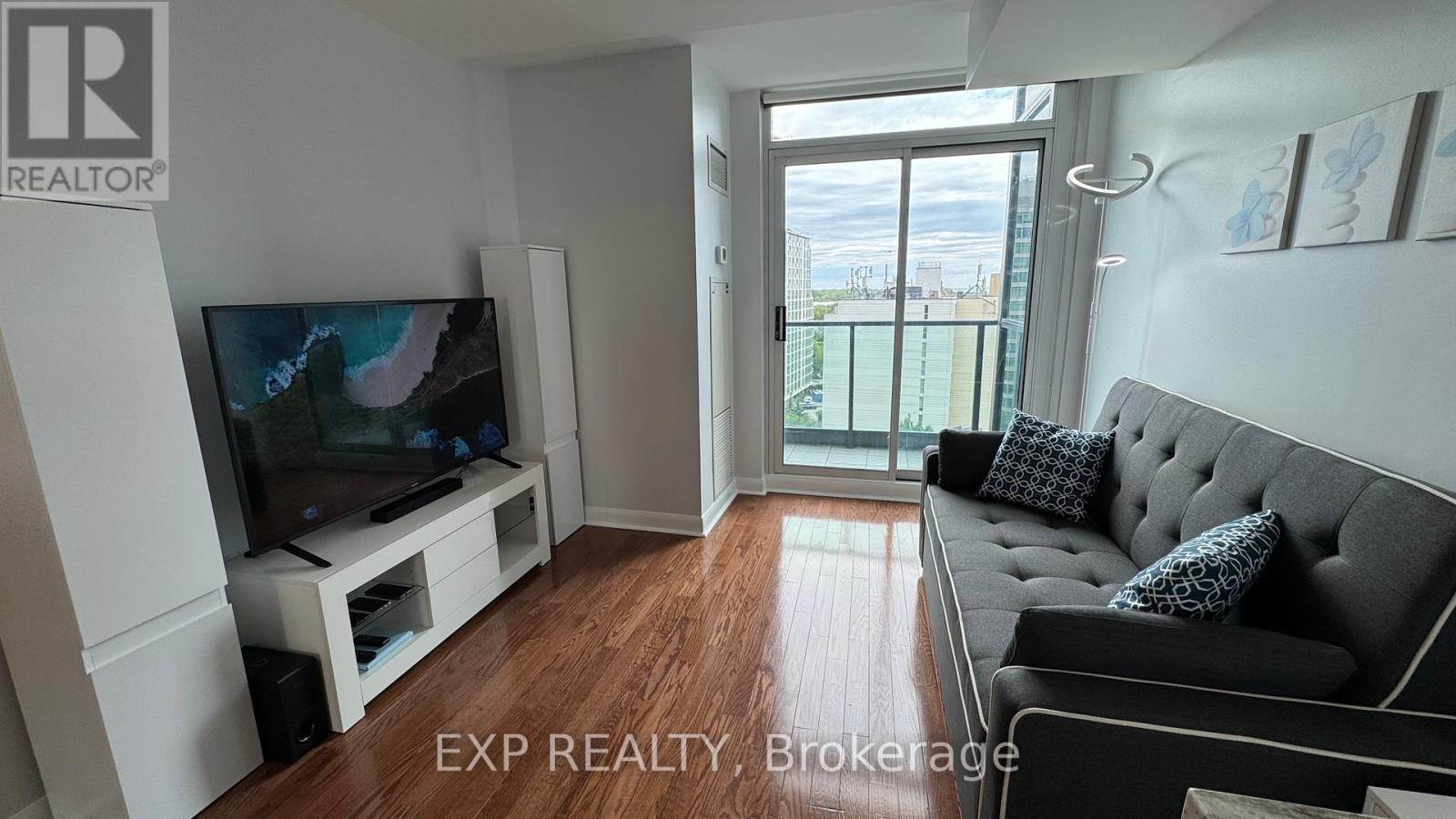 1107 - 600 Fleet Street, Toronto, Ontario  M5V 1B7 - Photo 3 - C12199035