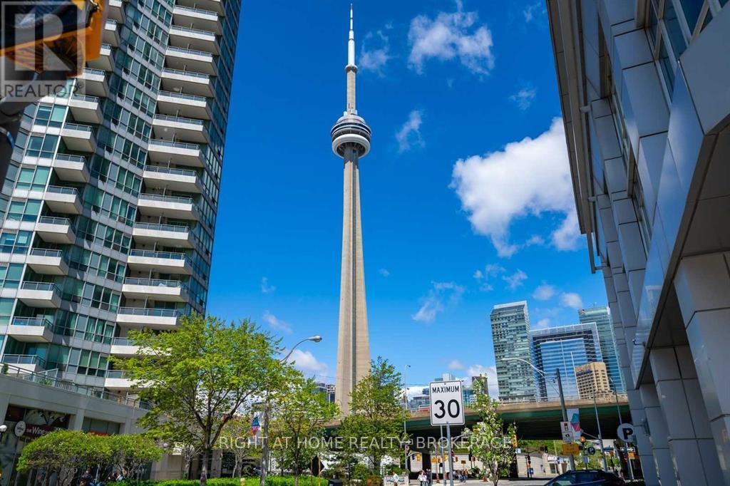 407 - 218 Queens Quay W, Toronto, Ontario  M5J 2Y6 - Photo 14 - C12199156