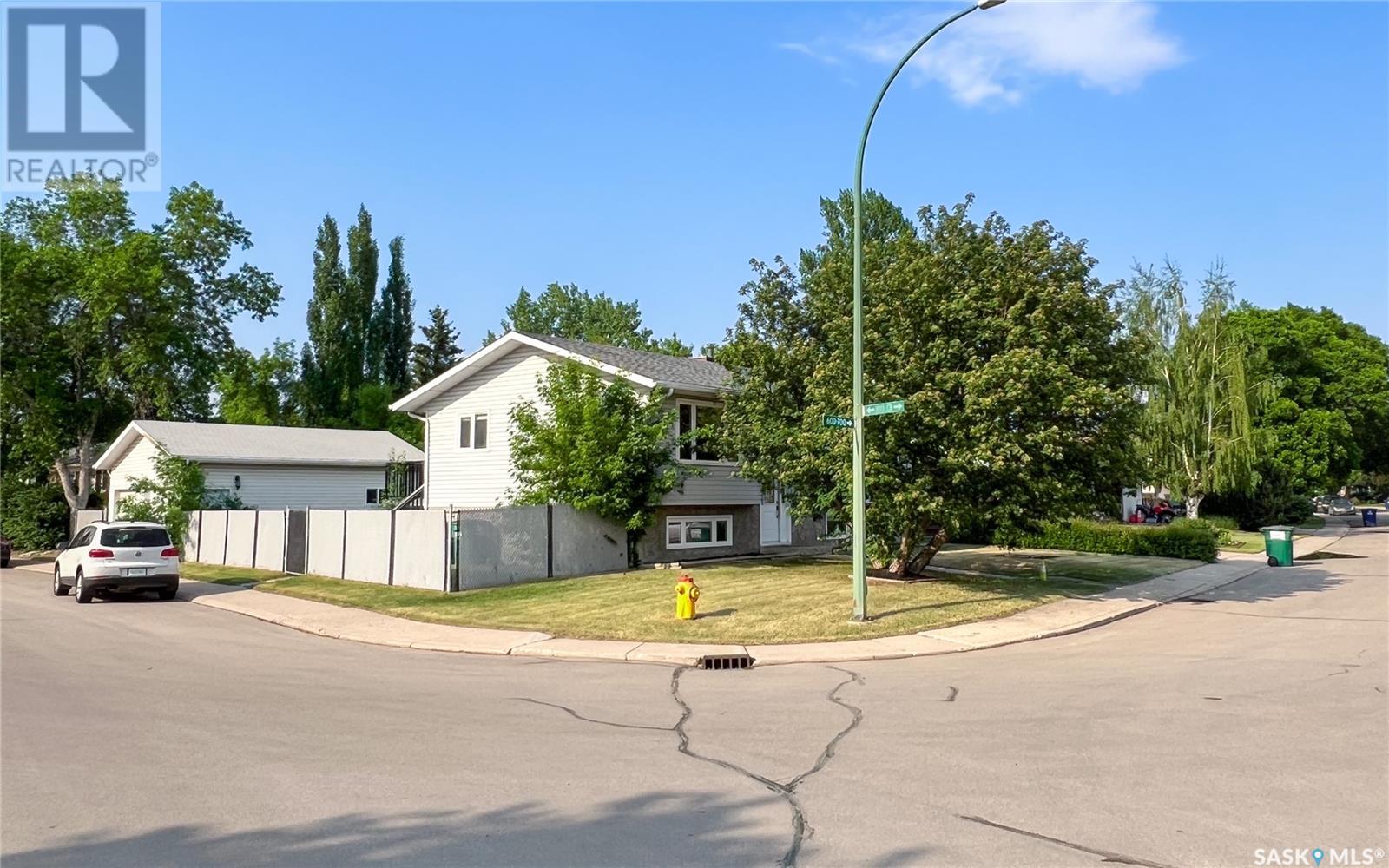 602 Tobin Way, Saskatoon, Saskatchewan  S7K 4P2 - Photo 31 - SK008464