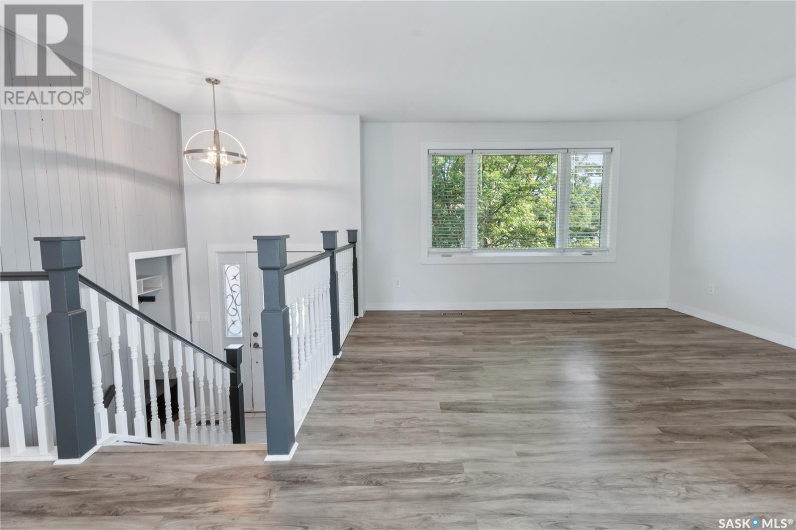 602 Tobin Way, Saskatoon, Saskatchewan  S7K 4P2 - Photo 6 - SK008464