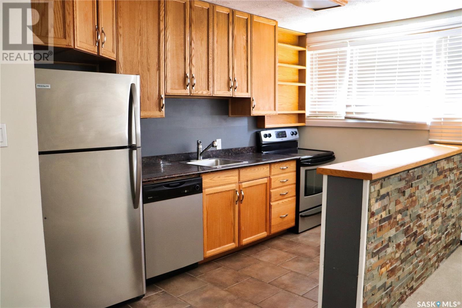 Property at 3 1604 Main STREET image 2