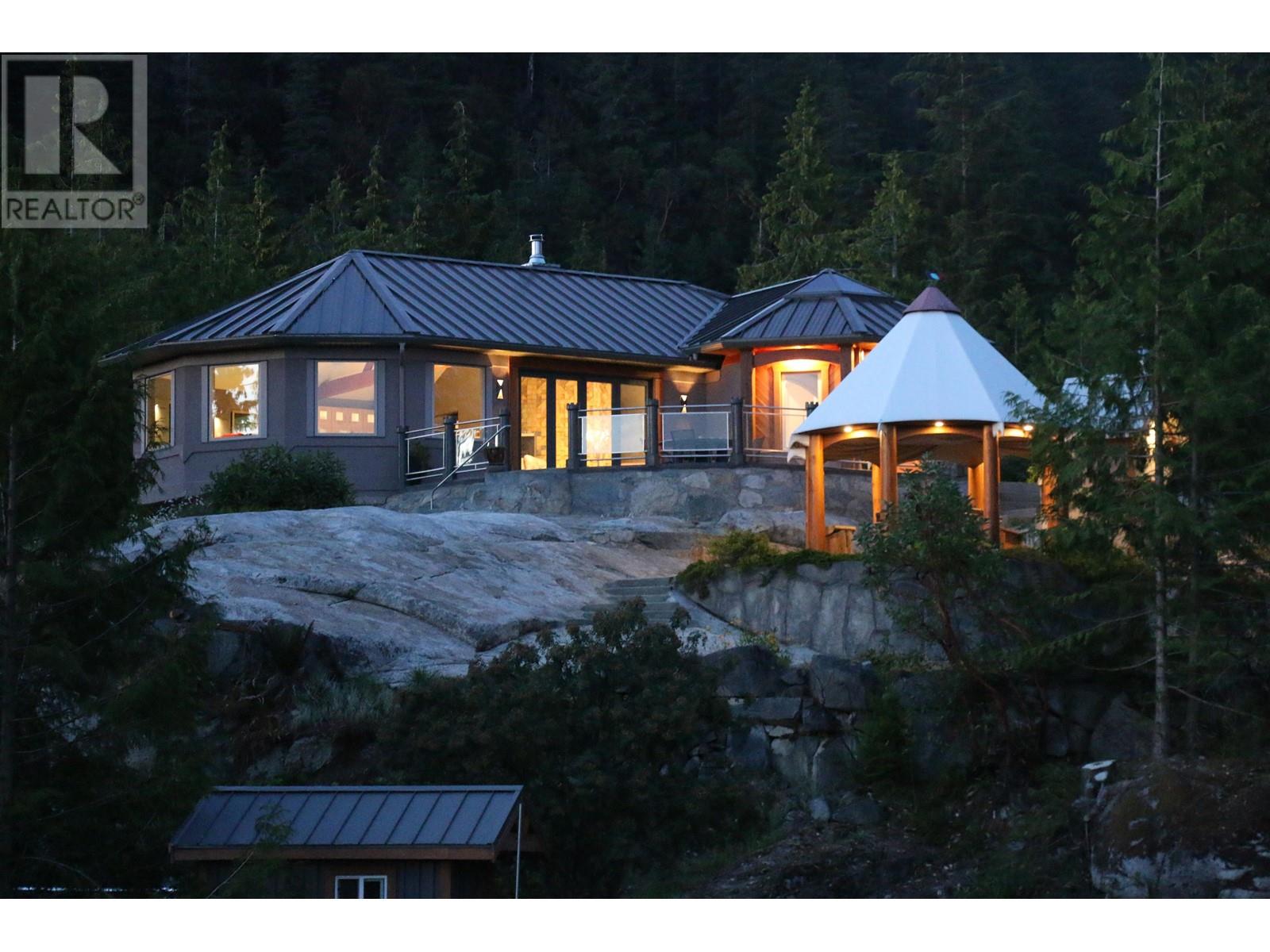 10664 Wood Bay Heights Road, Halfmoon Bay, British Columbia  V7Z 1B8 - Photo 35 - R3004430