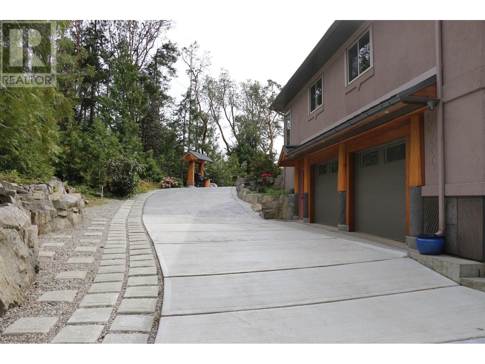 10664 Wood Bay Heights Road, Halfmoon Bay, British Columbia  V7Z 1B8 - Photo 6 - R3004430