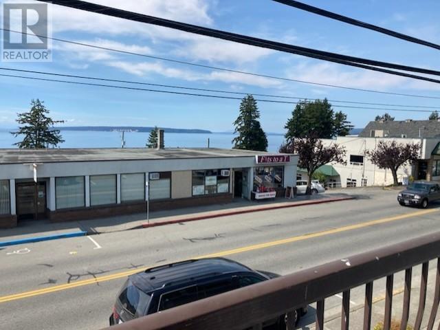 4566 Marine Ave, Powell River, British Columbia   - Photo 2 - 19032