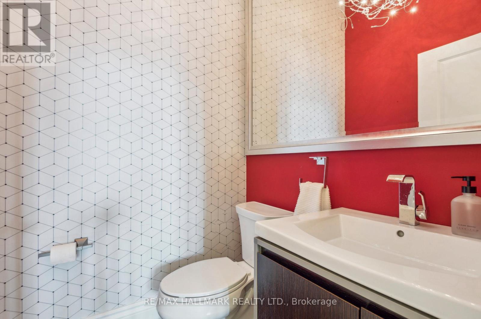 69 Hillside Drive, Toronto (Broadview North), Ontario  M4K 2M5 - Photo 12 - E12198721