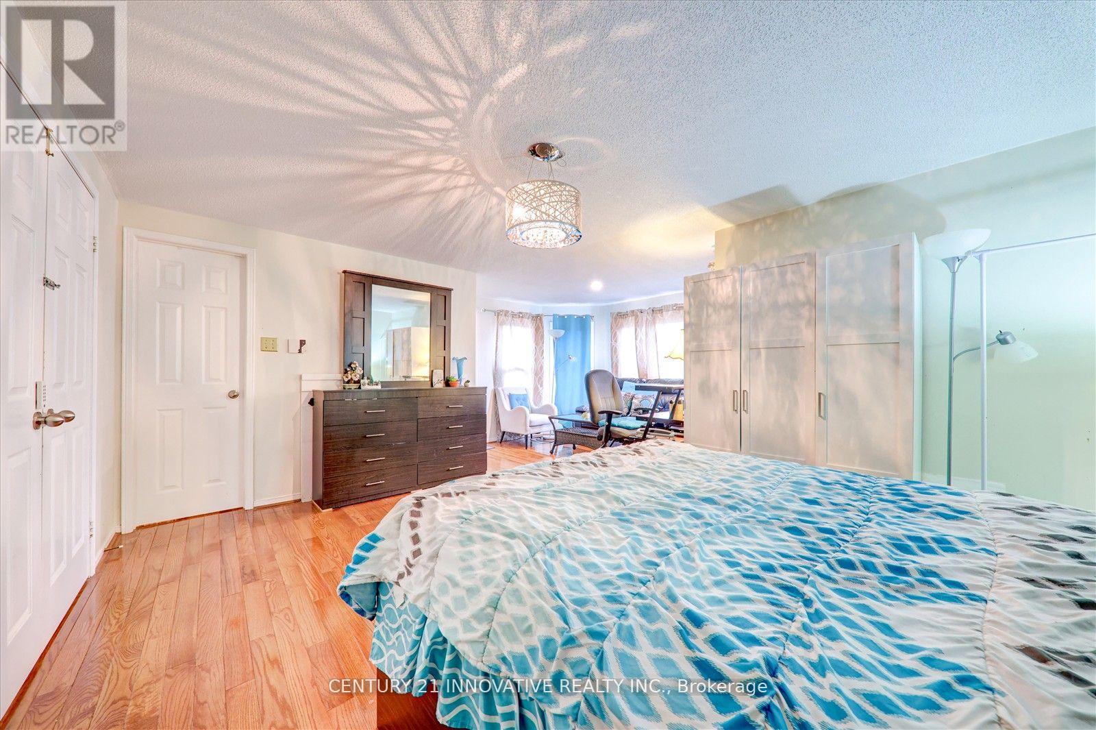 560 Steeple Hill, Pickering, Ontario  L1V 5Z3 - Photo 17 - E12198904