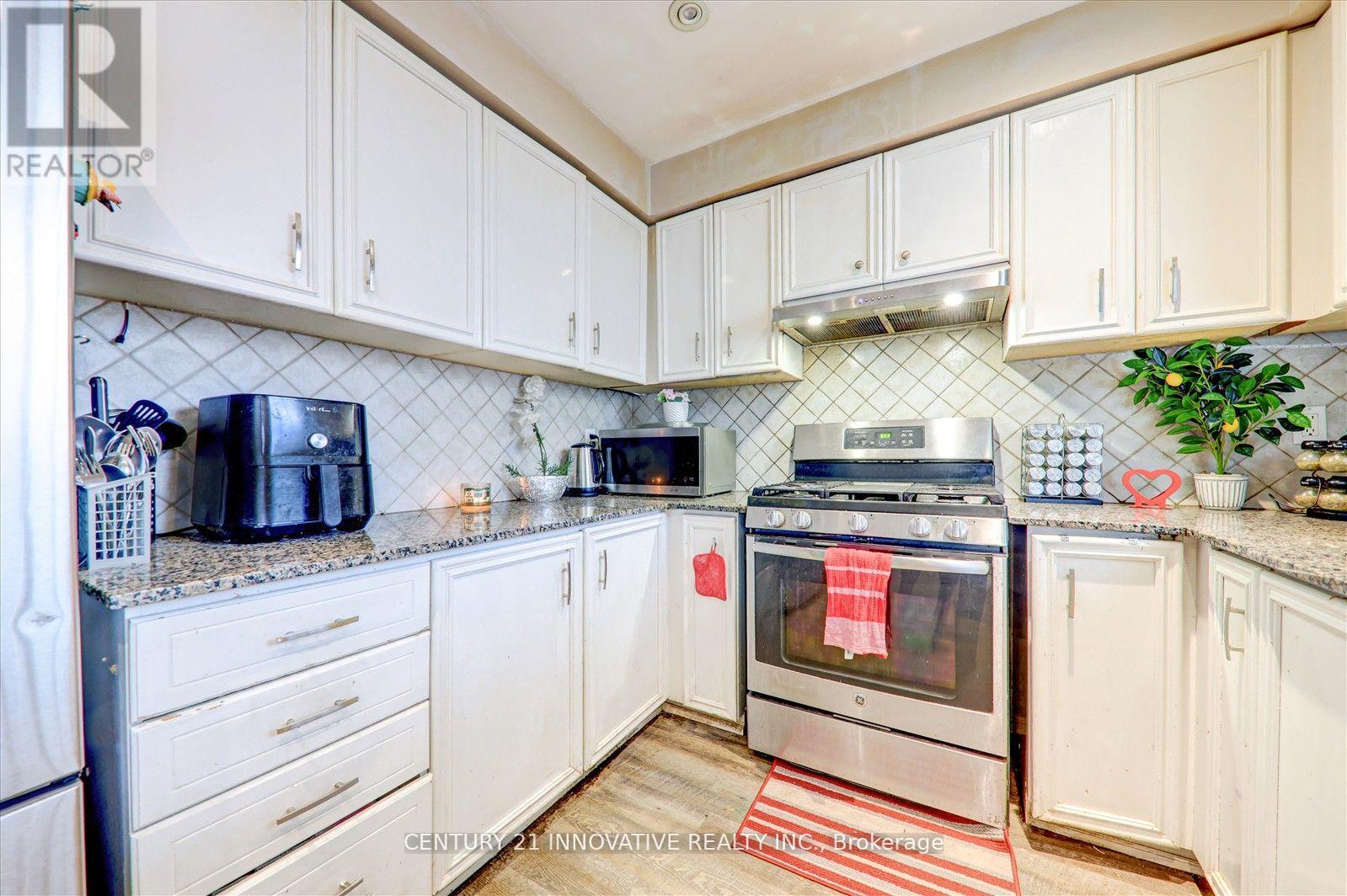 560 Steeple Hill, Pickering, Ontario  L1V 5Z3 - Photo 9 - E12198904