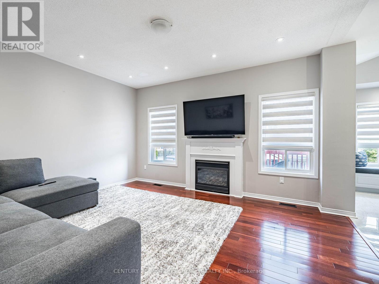 19 Barden Crescent, Ajax, Ontario  L1Z 2A8 - Photo 9 - E12198971