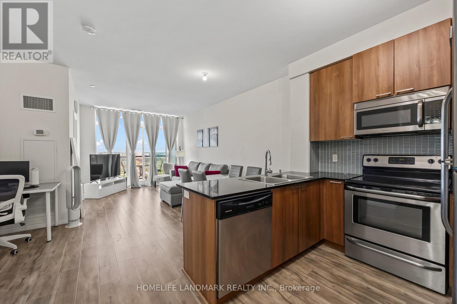 Ph04 - 1328 Birchmount Road, Toronto, Ontario  M1R 0B6 - Photo 2 - E12198992
