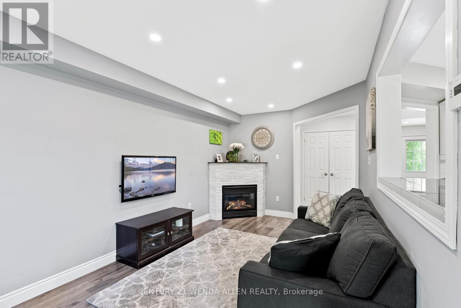 213 Madden Place, Clarington, Ontario  L1C 5K4 - Photo 10 - E12199158