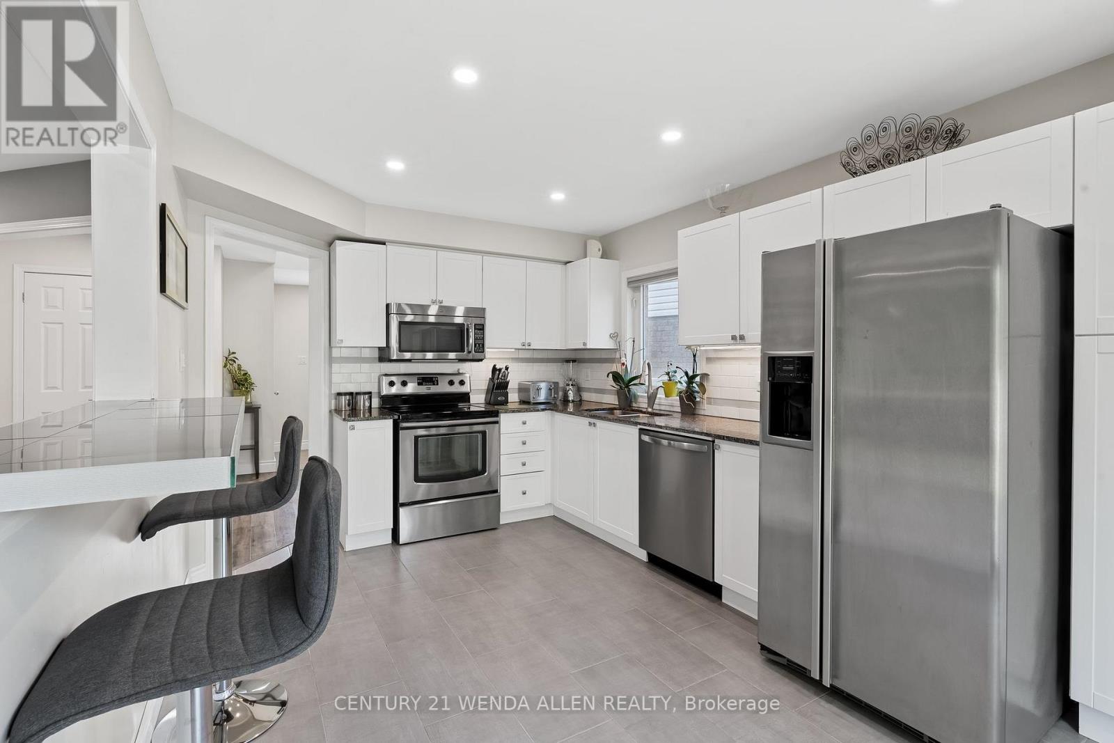213 Madden Place, Clarington, Ontario  L1C 5K4 - Photo 12 - E12199158