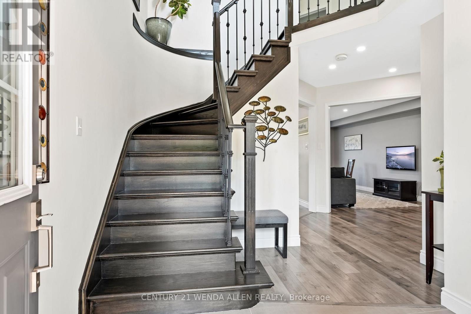 213 Madden Place, Clarington, Ontario  L1C 5K4 - Photo 6 - E12199158