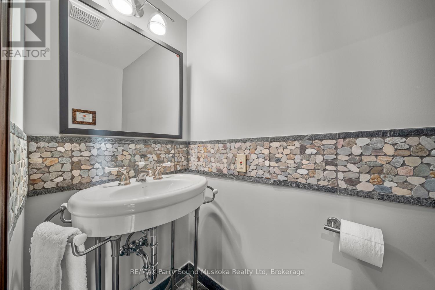 456 North Meadowcove Road, Whitestone (Hagerman), Ontario  P0A 1G0 - Photo 31 - X12198089