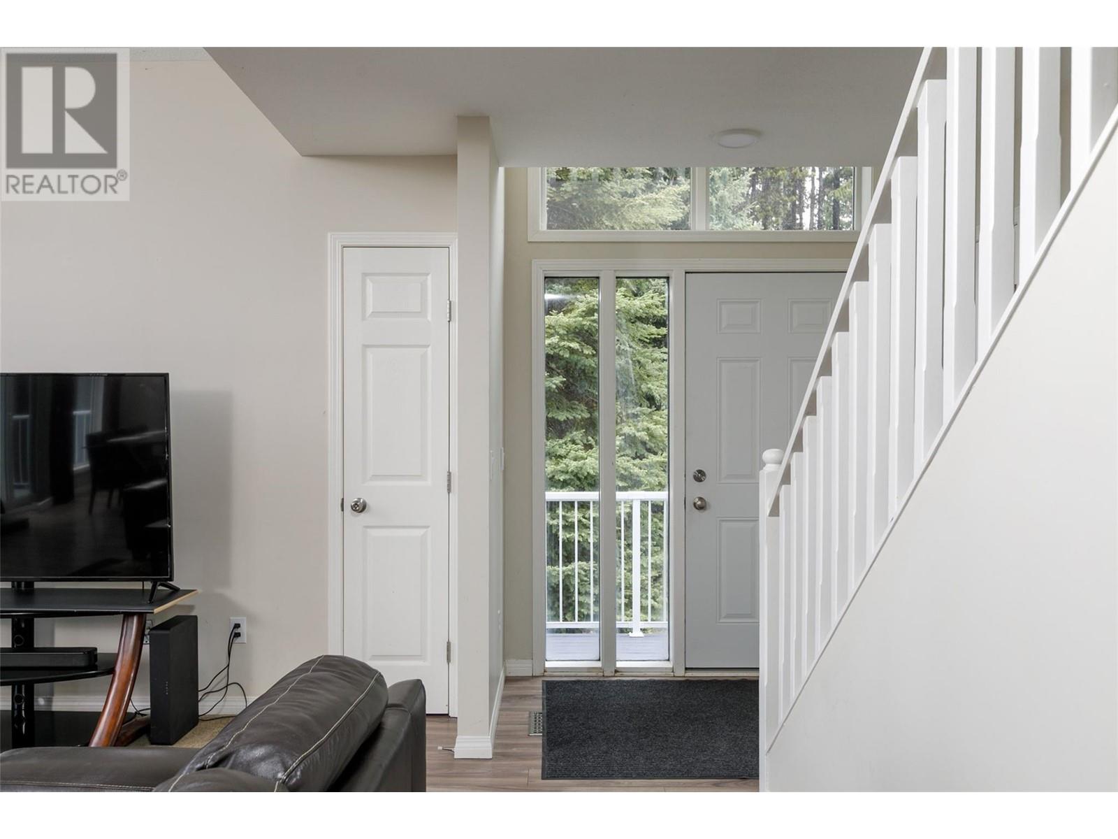 9315 Paradise Road, Kelowna, British Columbia  V1P 1K4 - Photo 20 - 10349455