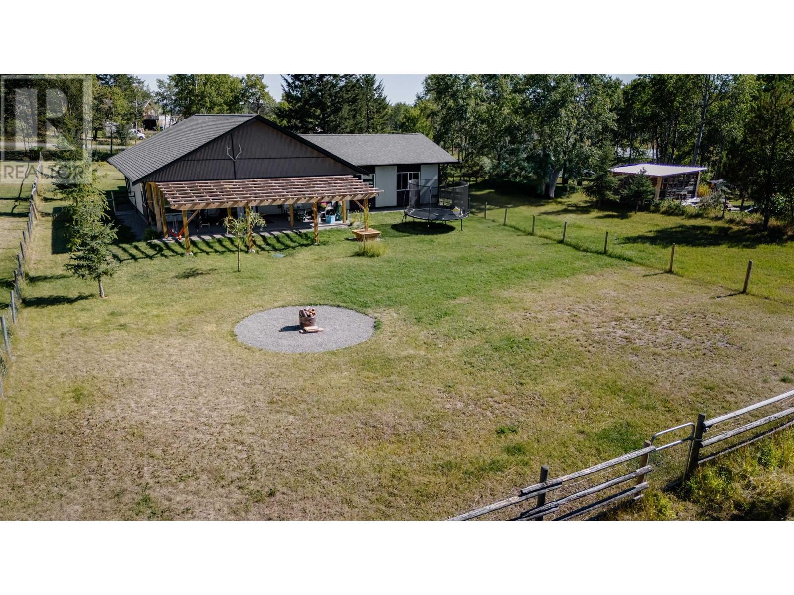 5070 Kinncum Place, 108 Mile Ranch, British Columbia  V0K 2Z0 - Photo 12 - R3011842
