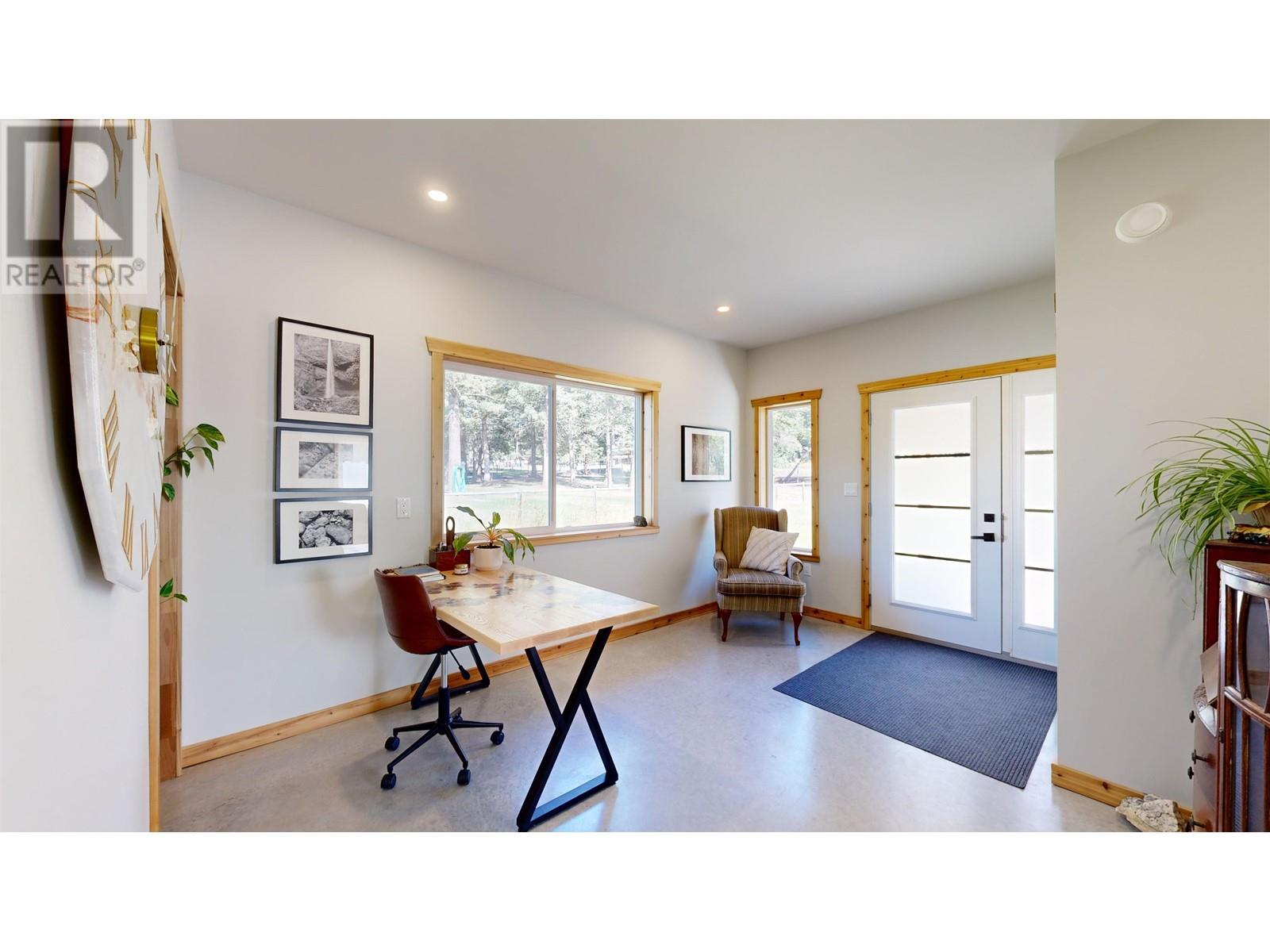 5070 Kinncum Place, 108 Mile Ranch, British Columbia  V0K 2Z0 - Photo 36 - R3011842