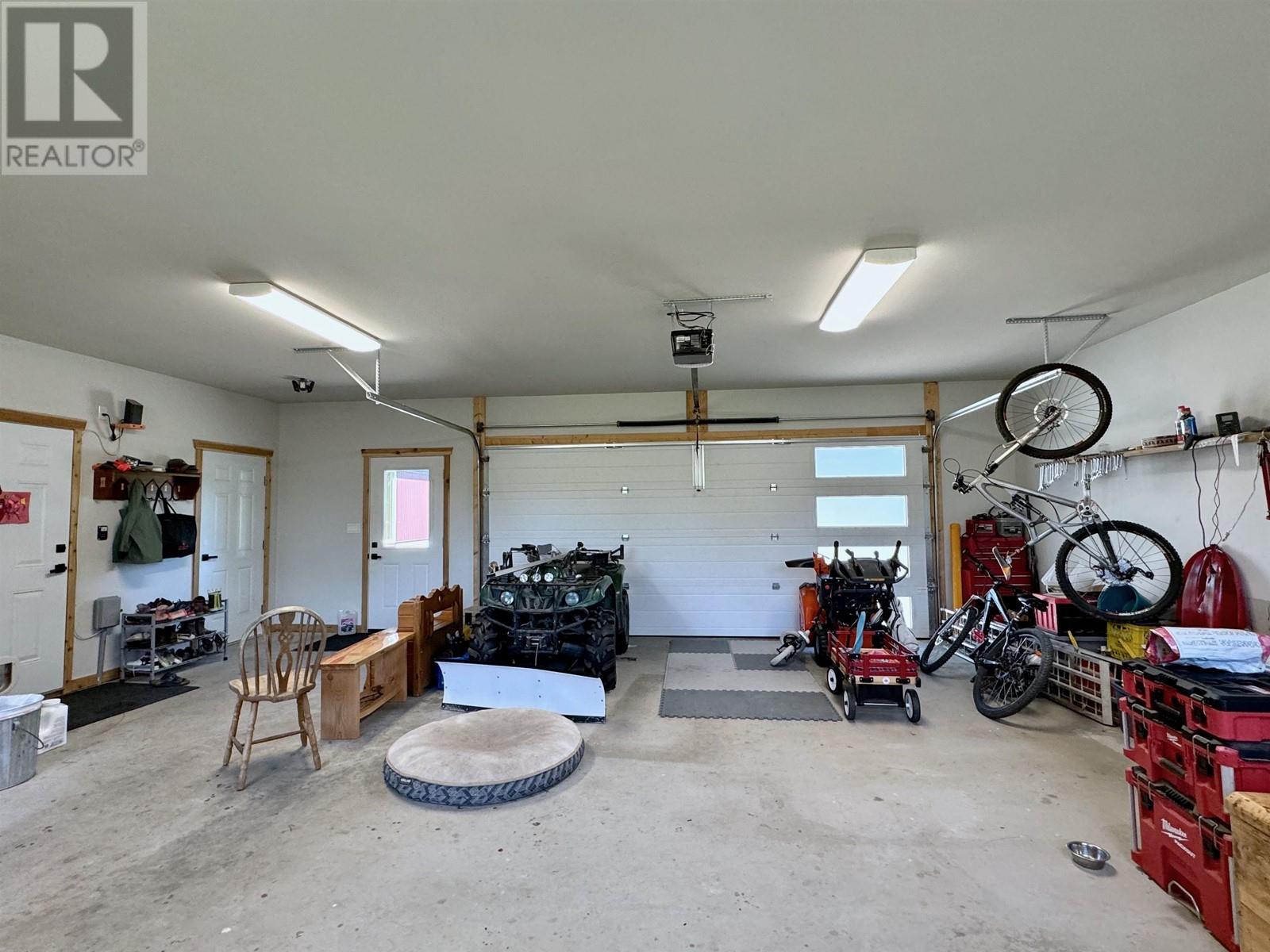 5070 Kinncum Place, 108 Mile Ranch, British Columbia  V0K 2Z0 - Photo 37 - R3011842