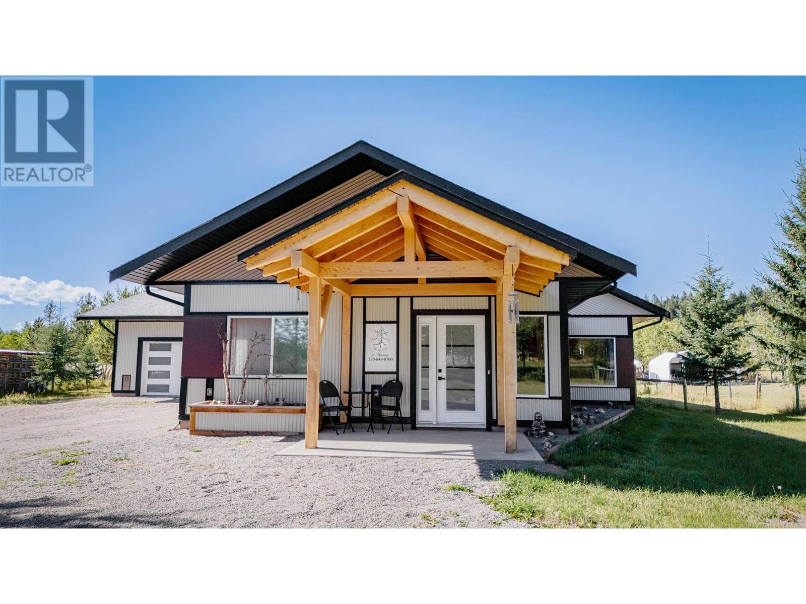 5070 Kinncum Place, 108 Mile Ranch, British Columbia  V0K 2Z0 - Photo 4 - R3011842
