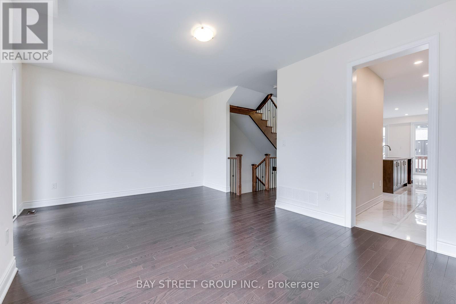 508 New England Court, Newmarket, Ontario  L3X 0M6 - Photo 17 - N12198736
