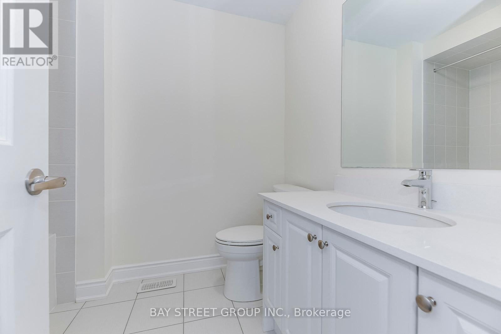 508 New England Court, Newmarket, Ontario  L3X 0M6 - Photo 48 - N12198736