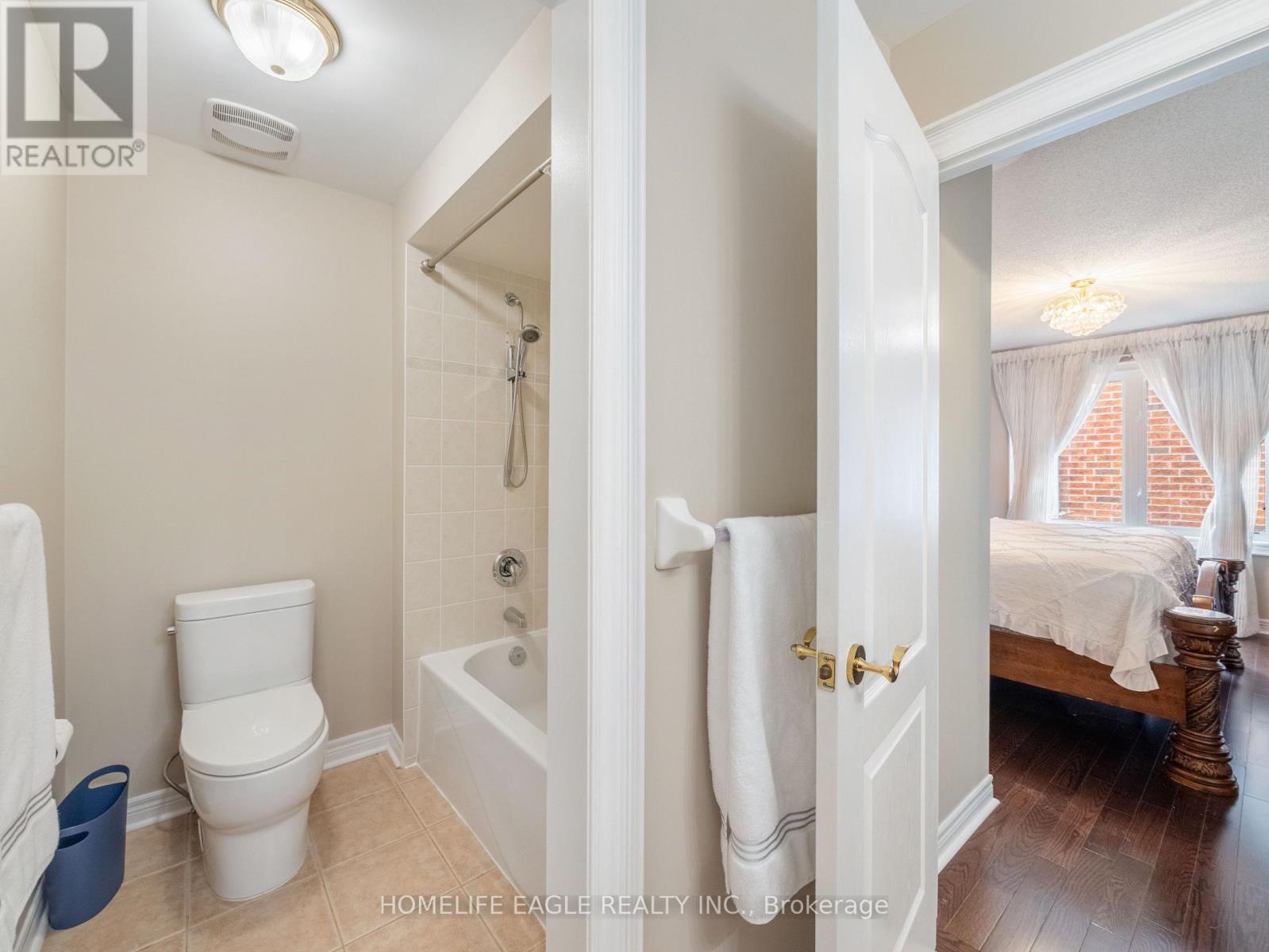 27 Mccann Crescent, Bradford West Gwillimbury, Ontario  L3Z 0G6 - Photo 27 - N12198884