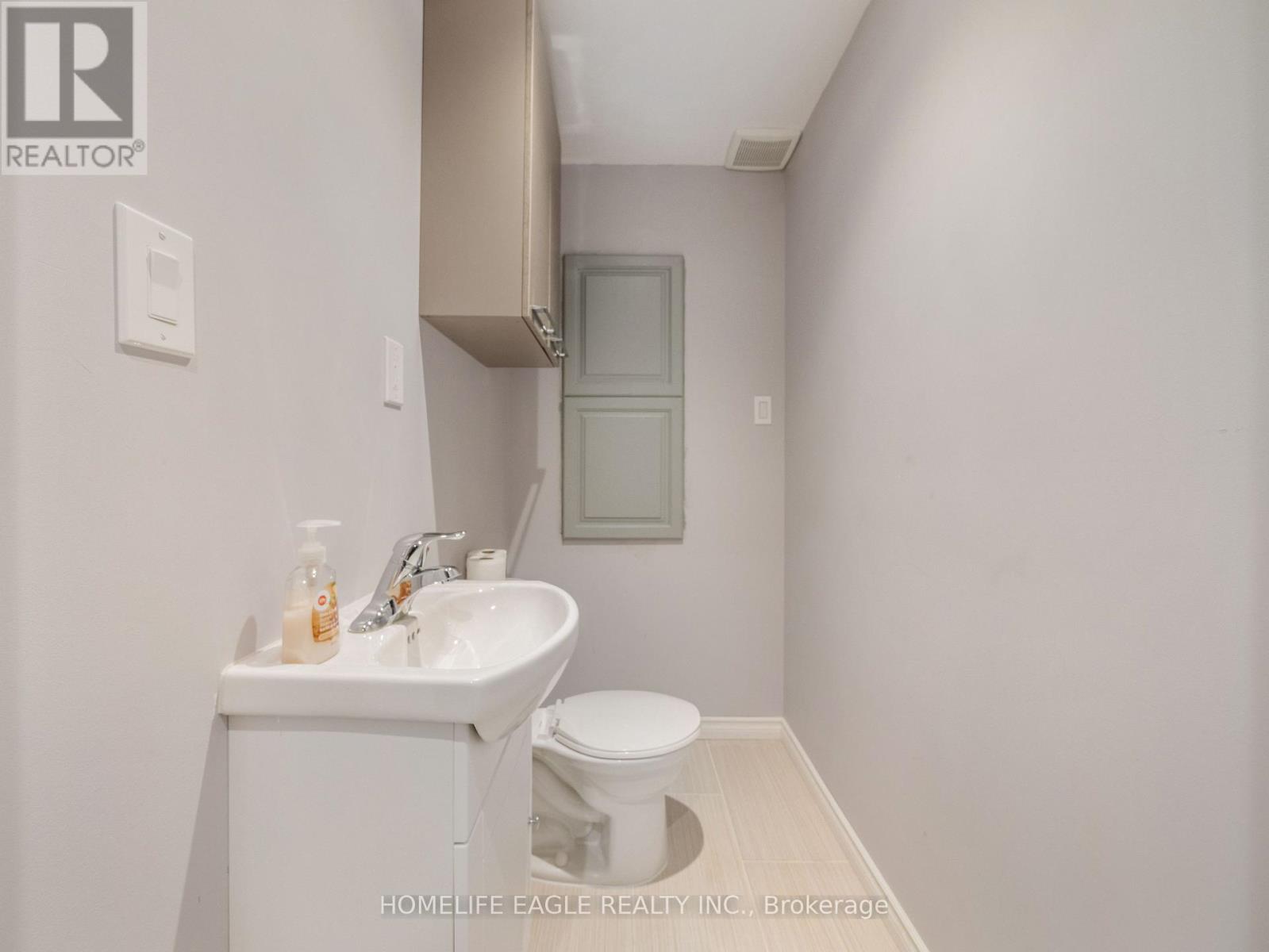 27 Mccann Crescent, Bradford West Gwillimbury, Ontario  L3Z 0G6 - Photo 30 - N12198884