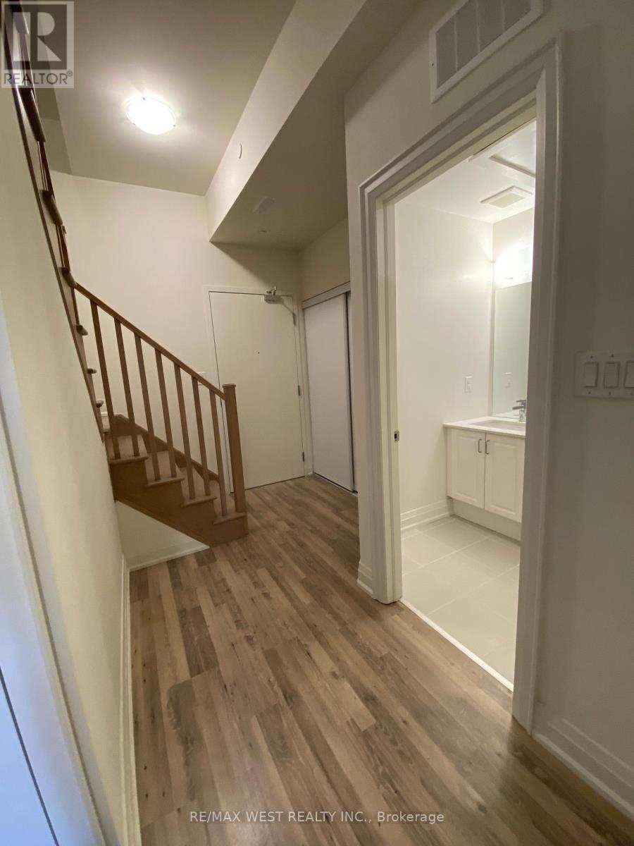 2 - 370 Red Maple Road, Richmond Hill, Ontario  L4C 6P5 - Photo 11 - N12198952