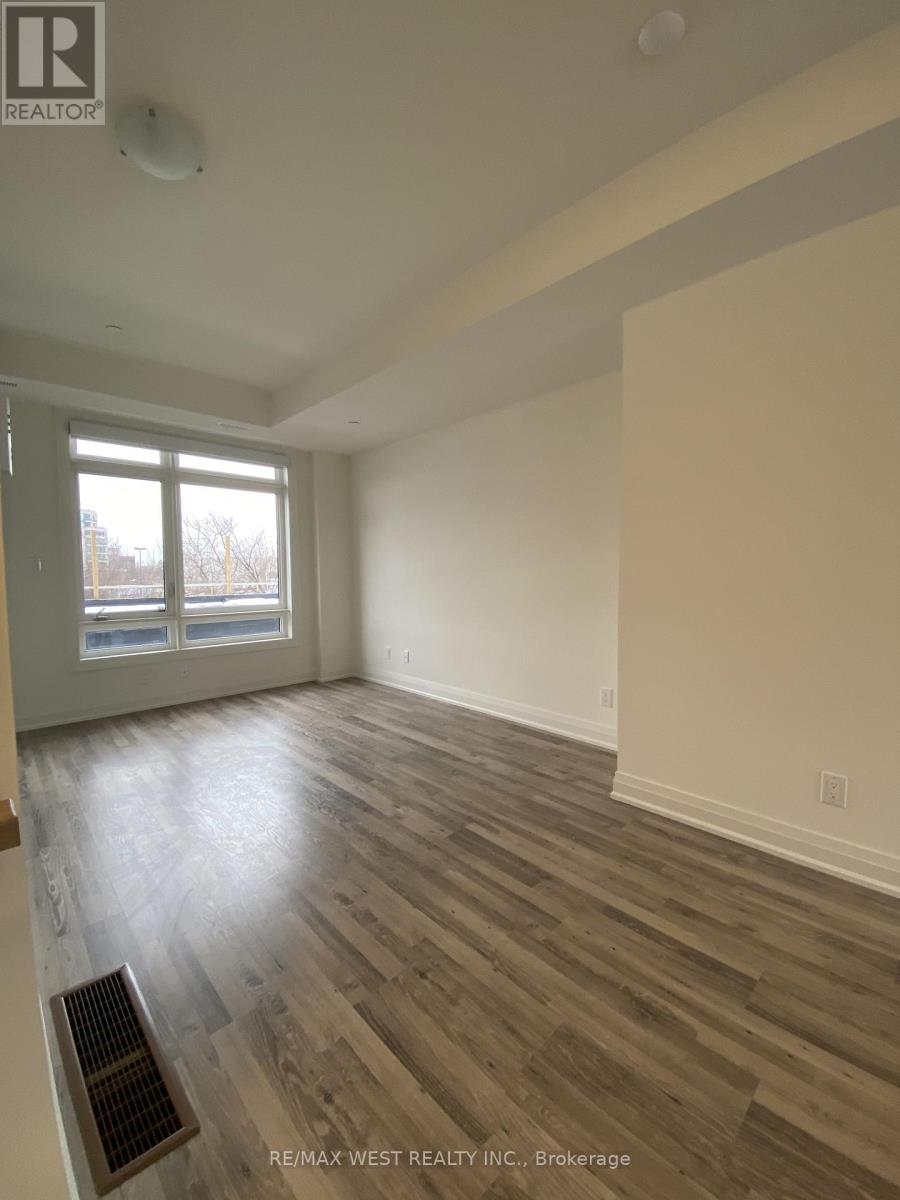 2 - 370 Red Maple Road, Richmond Hill, Ontario  L4C 6P5 - Photo 13 - N12198952