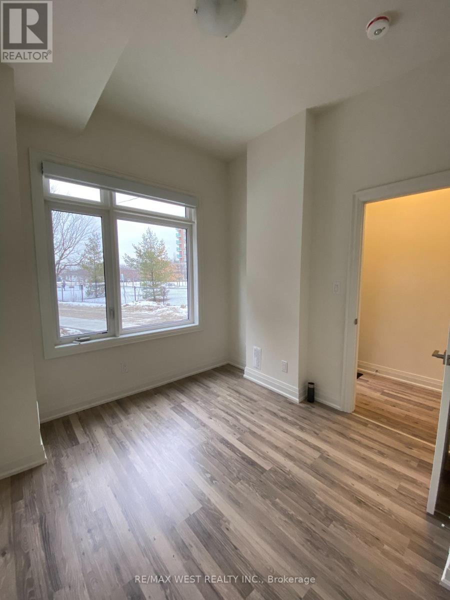 2 - 370 Red Maple Road, Richmond Hill, Ontario  L4C 6P5 - Photo 7 - N12198952