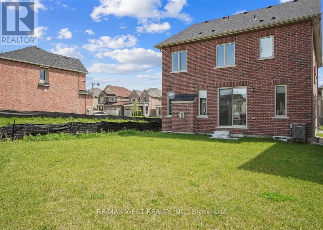 49 Deepwood Crescent, East Gwillimbury, Ontario  L9N 0P8 - Photo 8 - N12198962