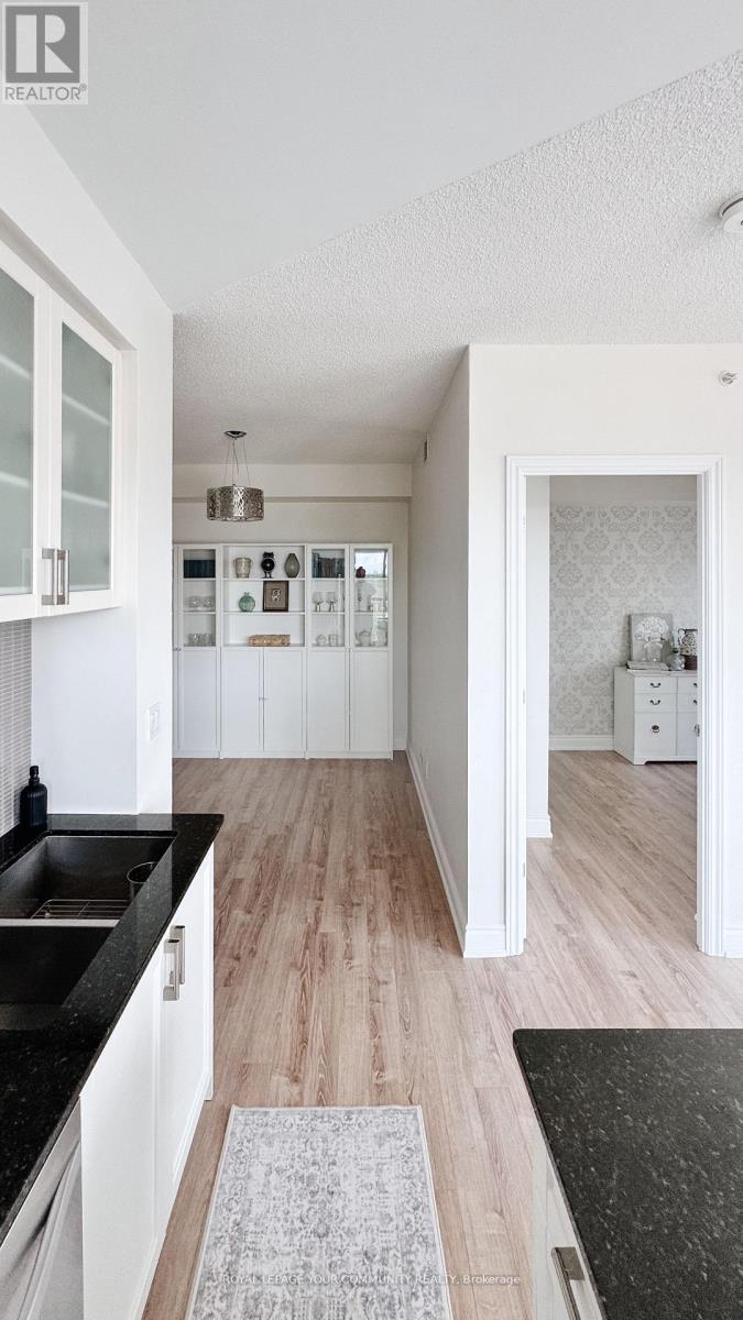905a - 9088 Yonge Street, Richmond Hill, Ontario  L4C 0Y6 - Photo 14 - N12198987