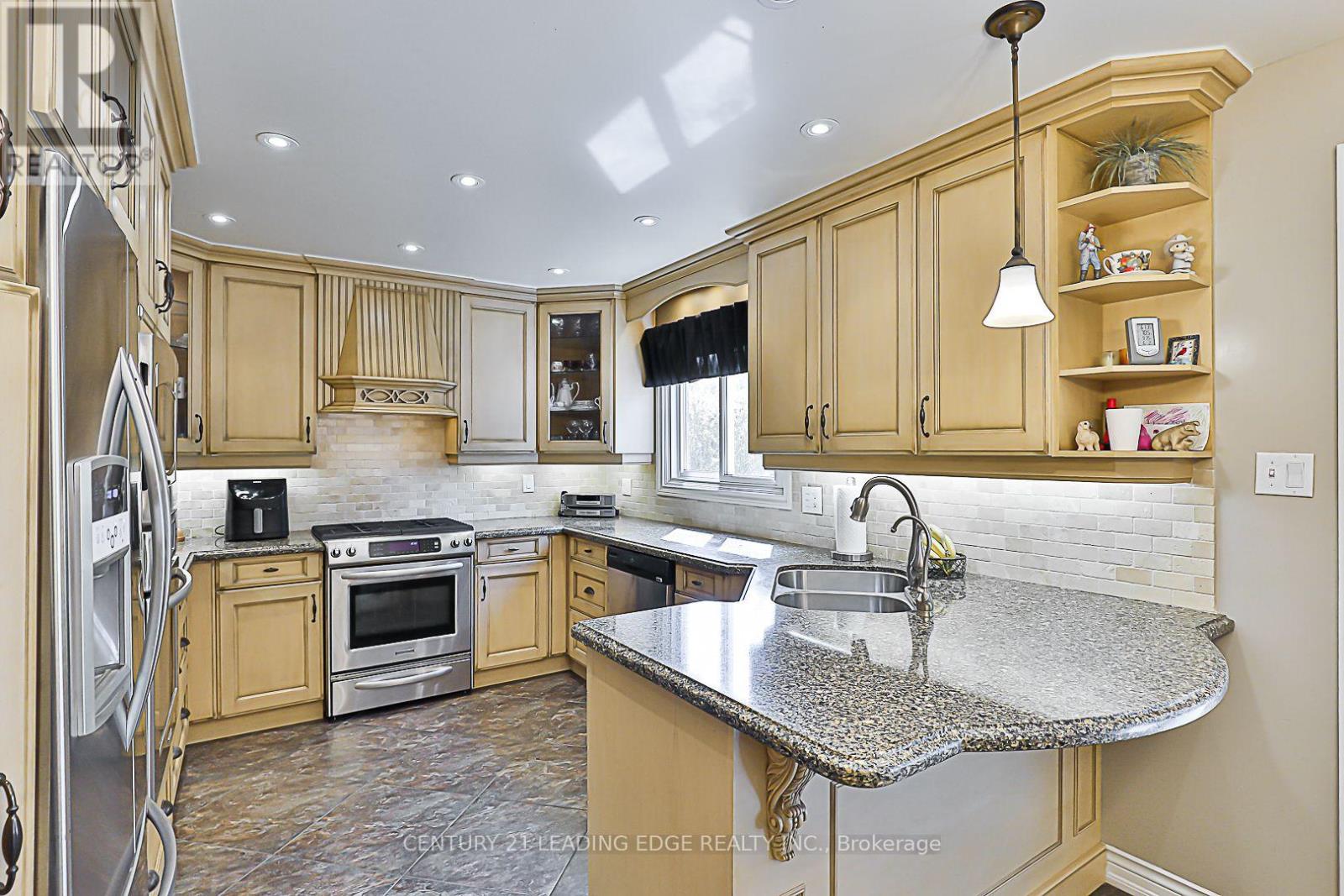 382 Raymerville Drive, Markham, Ontario  L3P 6M1 - Photo 14 - N12199027