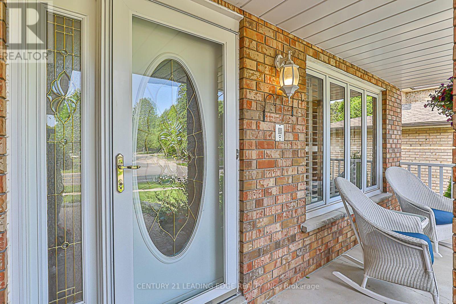 382 Raymerville Drive, Markham, Ontario  L3P 6M1 - Photo 5 - N12199027