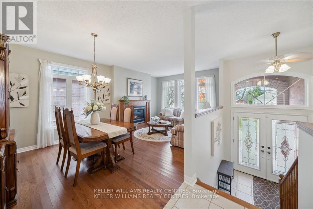 1076 Broughton Lane, Newmarket, Ontario  L3X 2L6 - Photo 5 - N12199041
