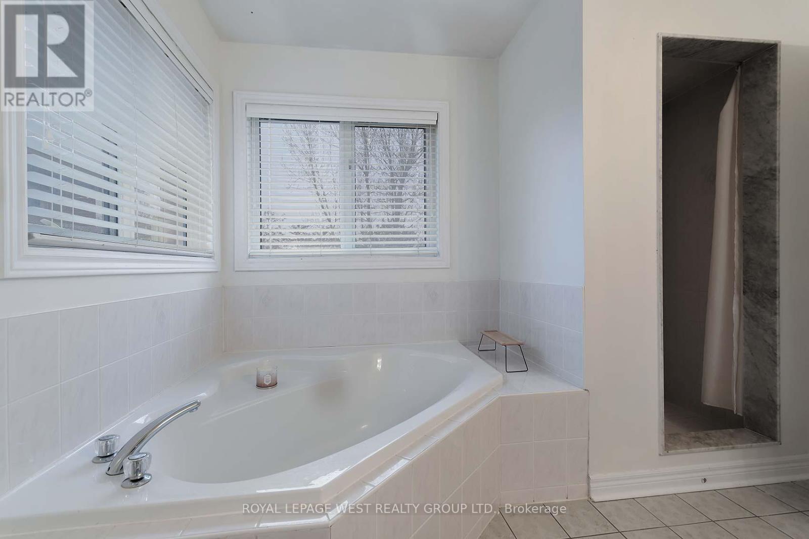 370 Royalpark Way, Vaughan, Ontario  L4H 1K1 - Photo 21 - N12199062