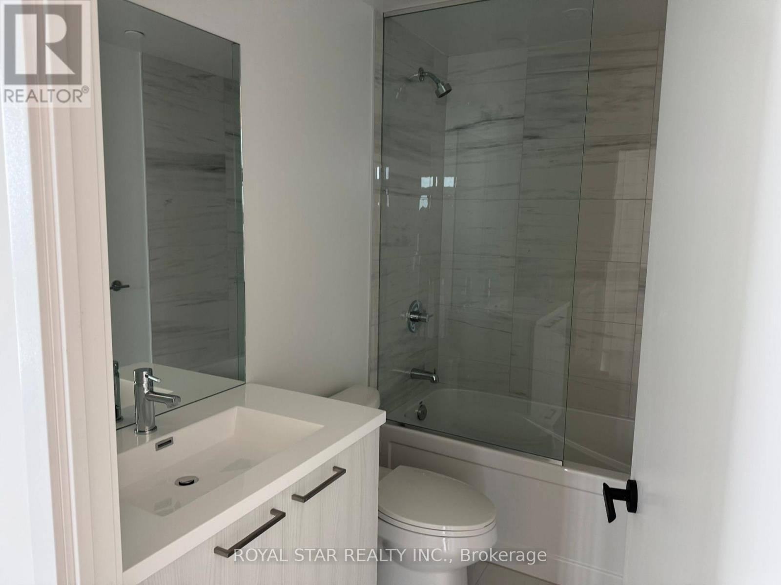 4302 - 225 Commerce Street, Vaughan, Ontario  L4K 5Z7 - Photo 9 - N12199176
