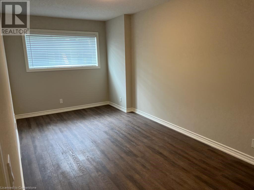 235 Chapel Hill Drive Unit# 11, Kitchener, Ontario  N2R 1N3 - Photo 6 - 40737950