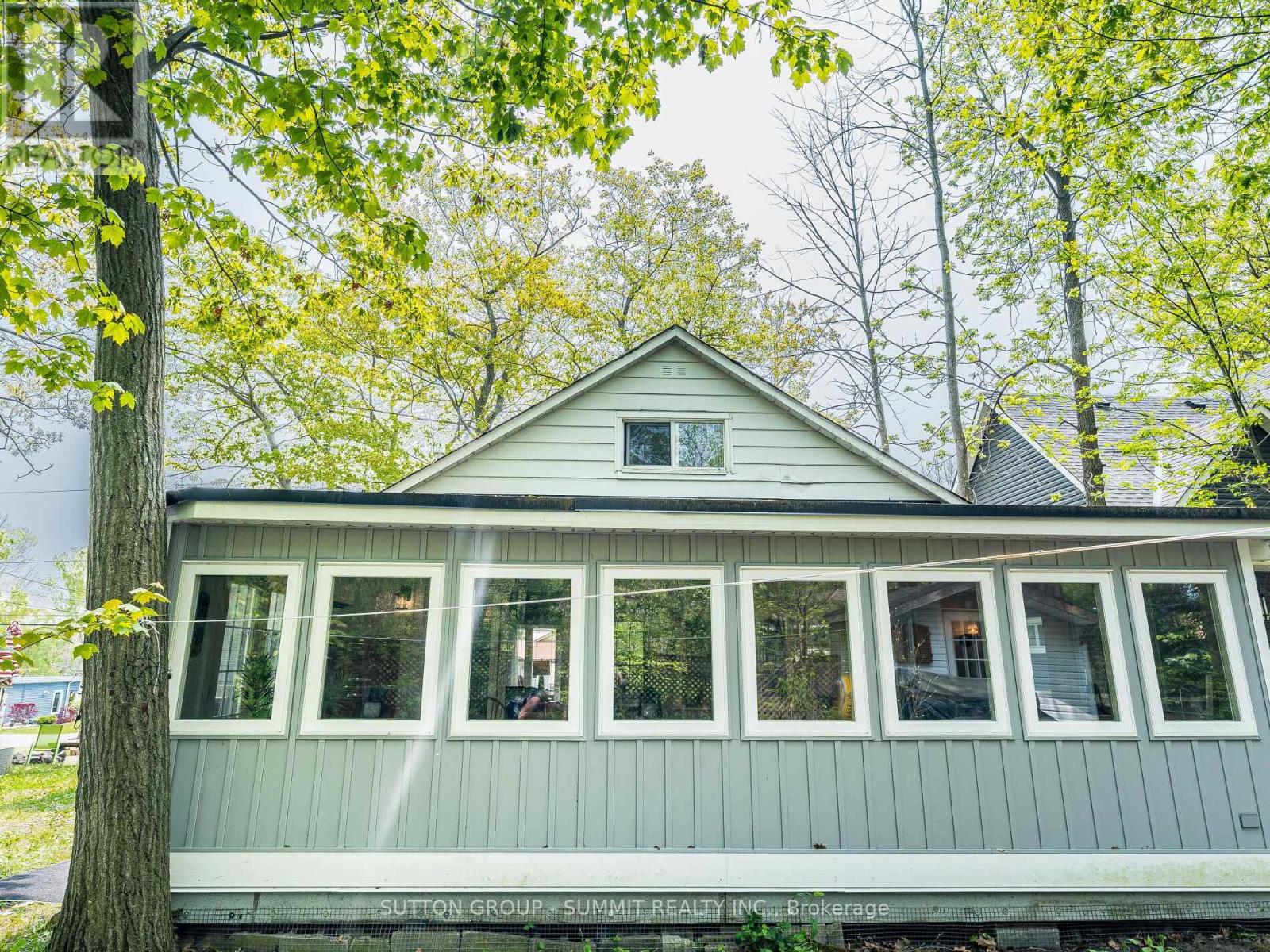 329 Tiny Beaches Road S, Tiny, Ontario  L0L 2J0 - Photo 31 - S12198714
