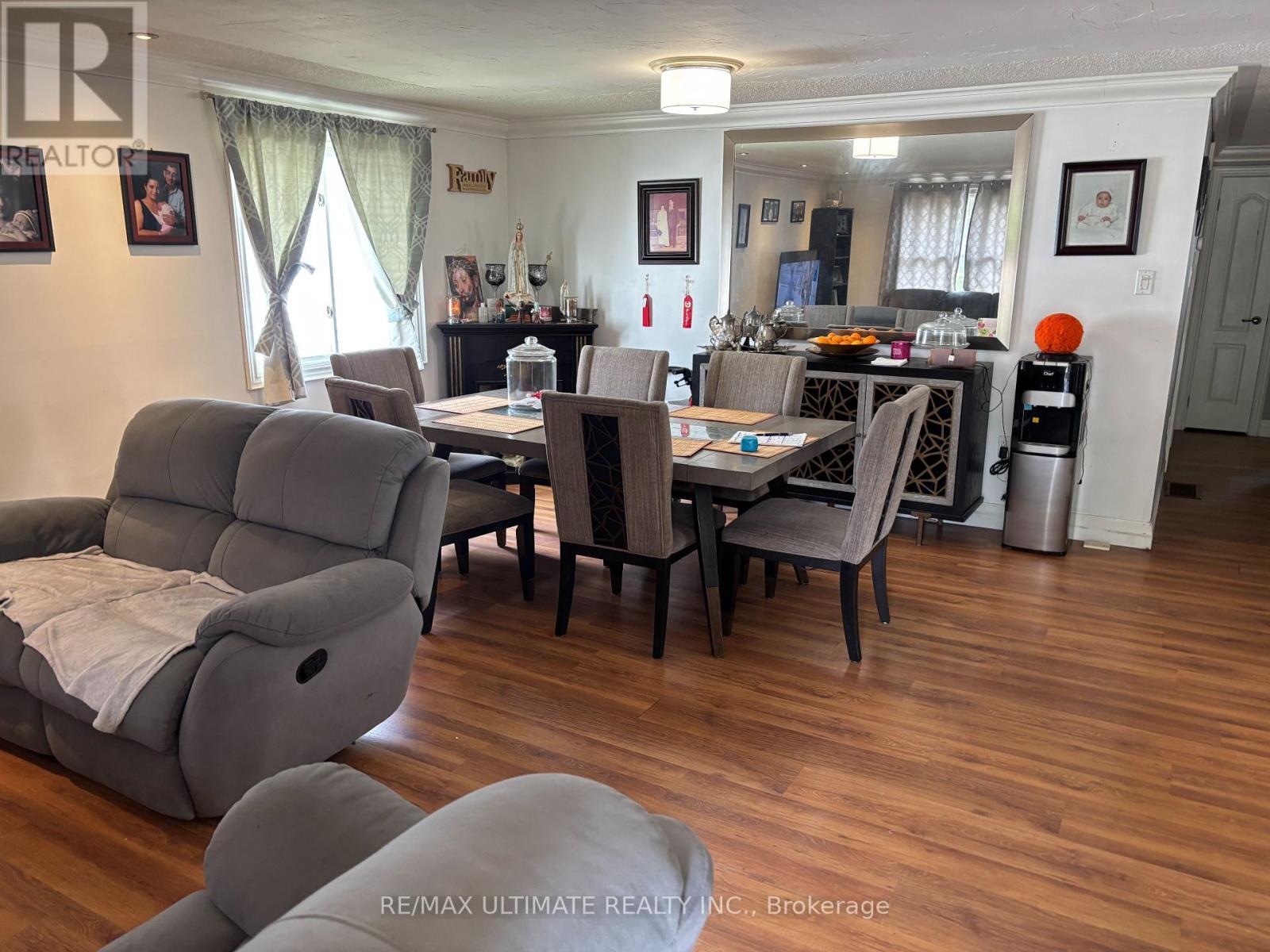 18 Hickling Trail, Barrie, Ontario  L4M 5S3 - Photo 3 - S12198916