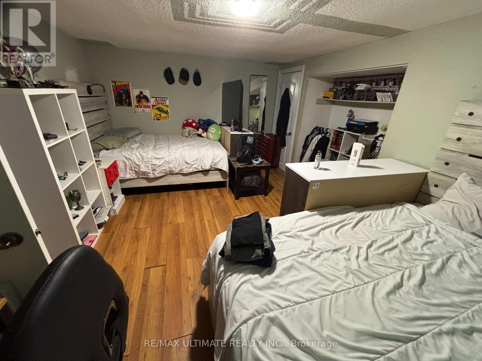 18 Hickling Trail, Barrie, Ontario  L4M 5S3 - Photo 6 - S12198916