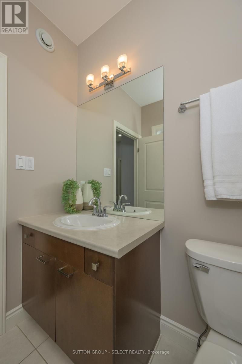 2112 Callingham Drive, London North, Ontario  N6G 0M2 - Photo 25 - X12199256