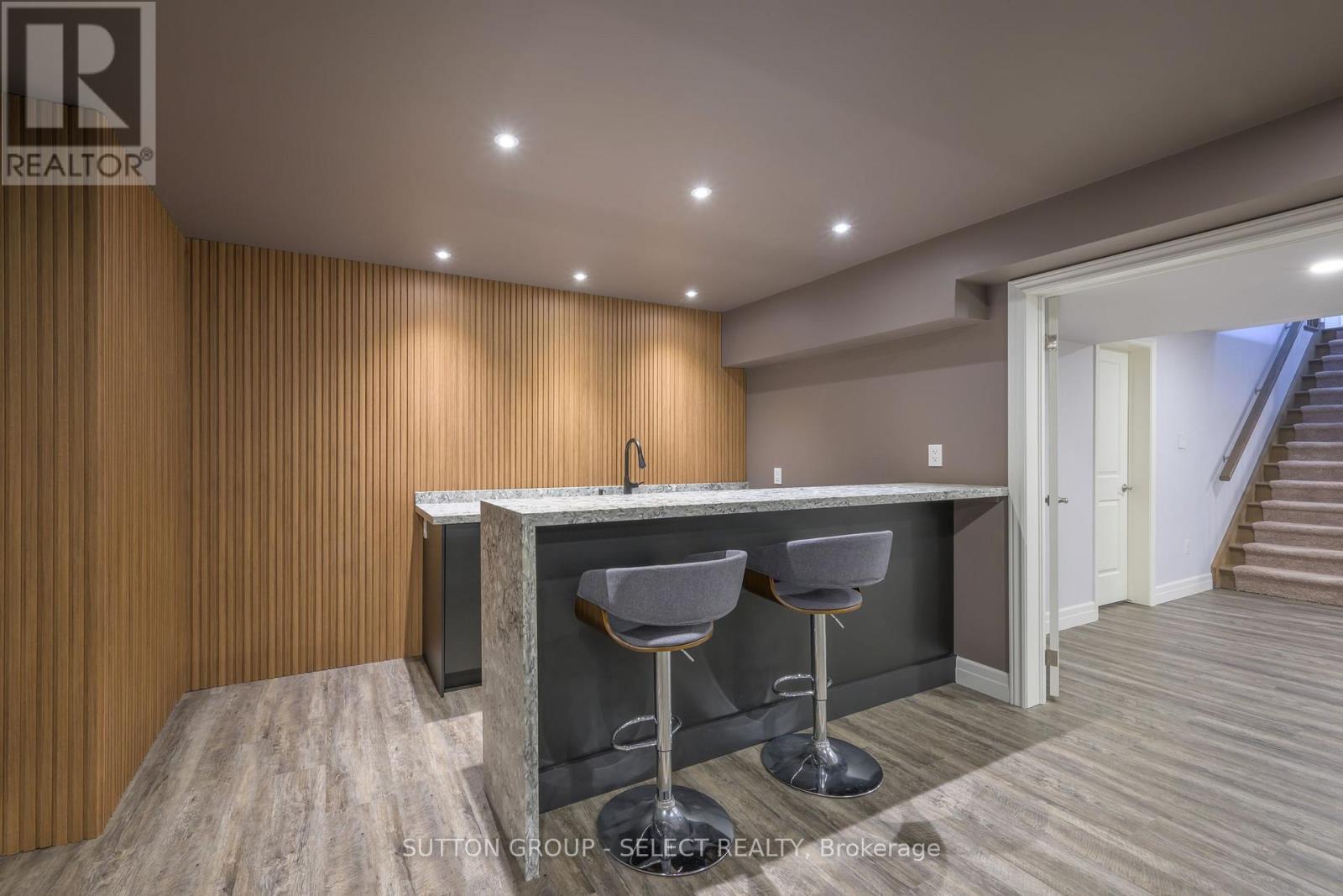 2112 Callingham Drive, London North, Ontario  N6G 0M2 - Photo 34 - X12199256