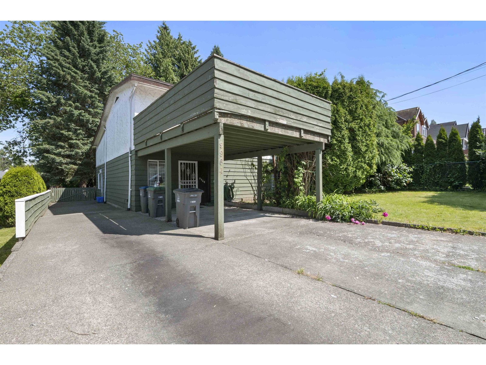 9964 123a Street, Surrey, British Columbia  V3V 4R2 - Photo 2 - R3011721