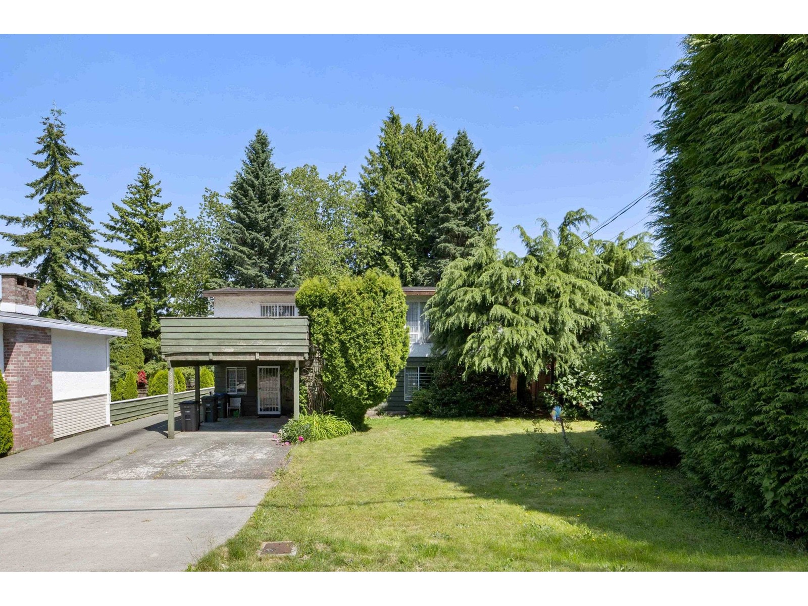9964 123A STREET, surrey, British Columbia