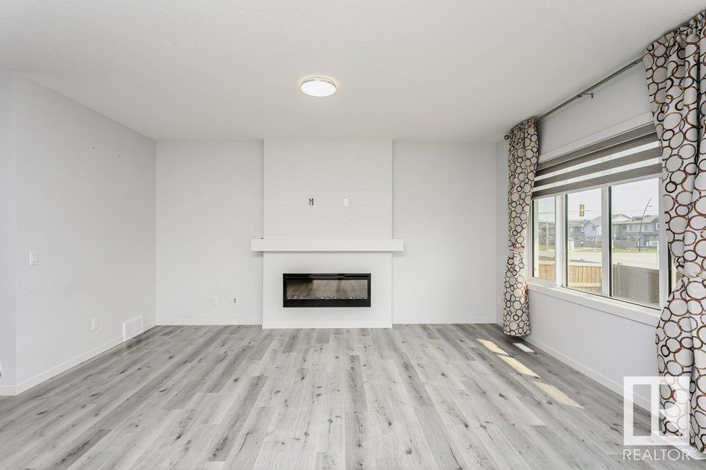 2627 200 St Nw Nw, Edmonton, Alberta  T6M 1K3 - Photo 3 - E4438181