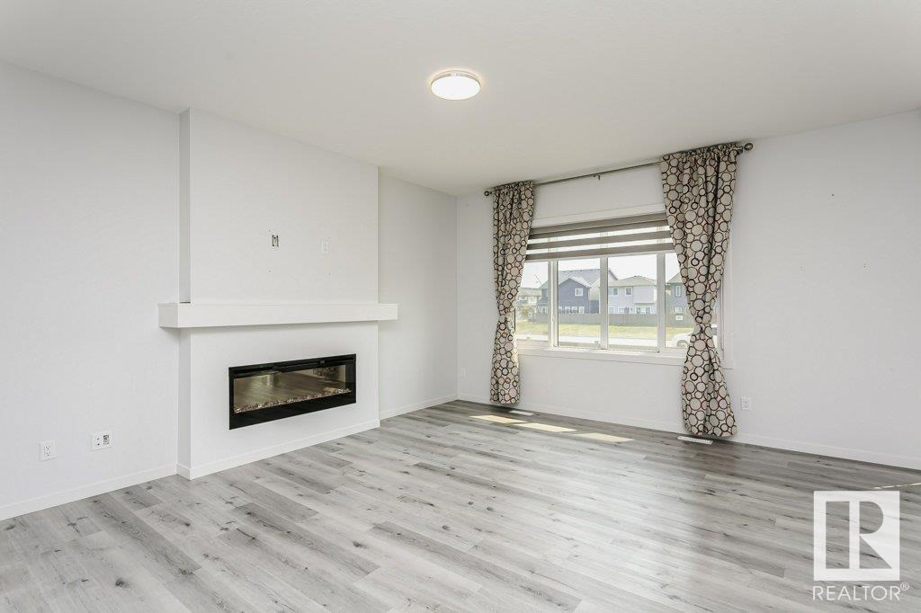 2627 200 St Nw Nw, Edmonton, Alberta  T6M 1K3 - Photo 4 - E4438181