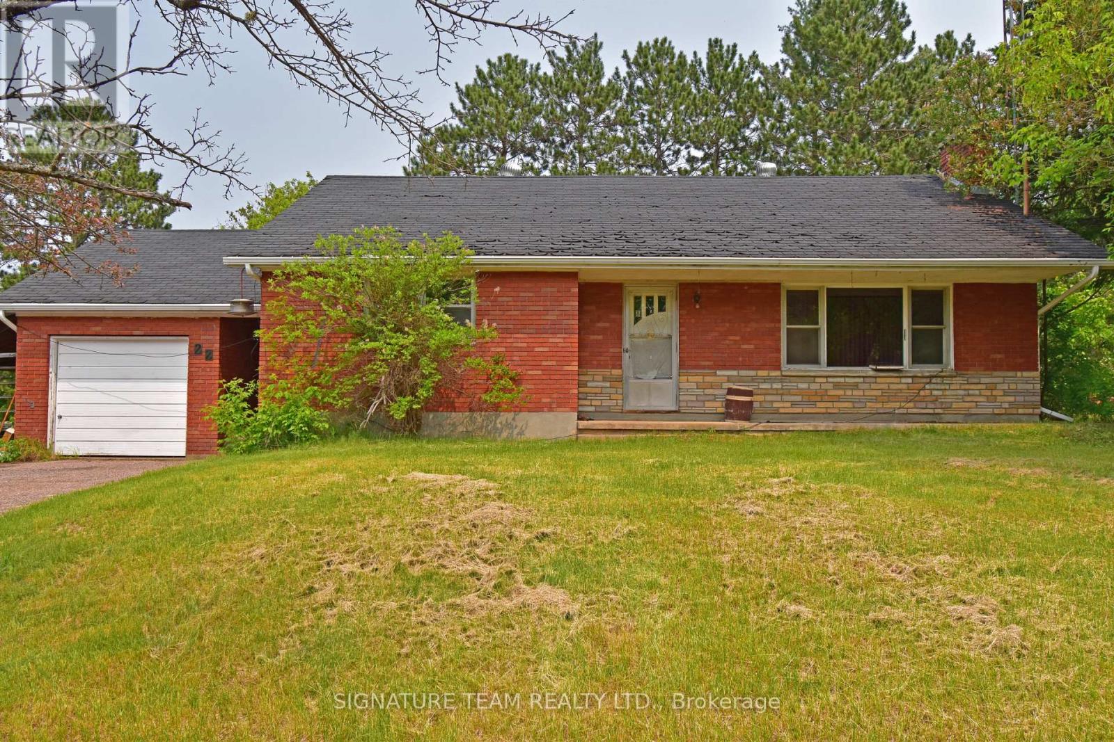 22 ELM STREET, Killaloe, Ontario