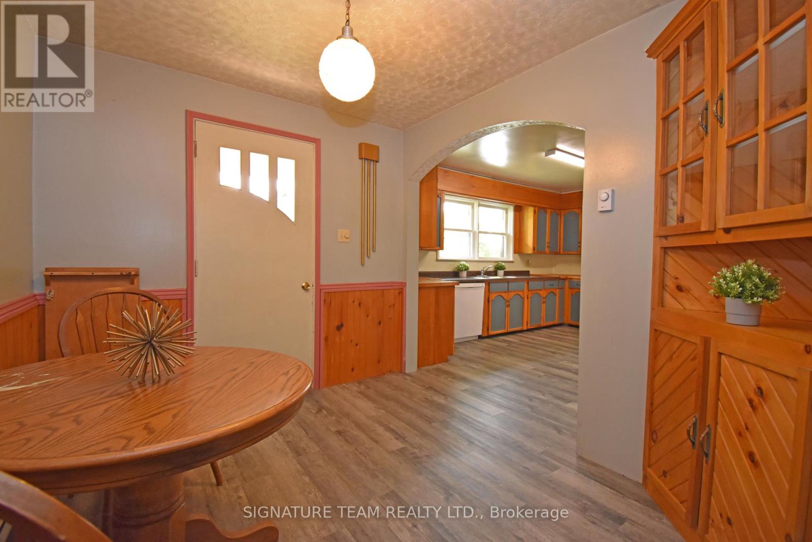 22 Elm Street, Killaloe, Ontario  K0J 2A0 - Photo 10 - X12199214