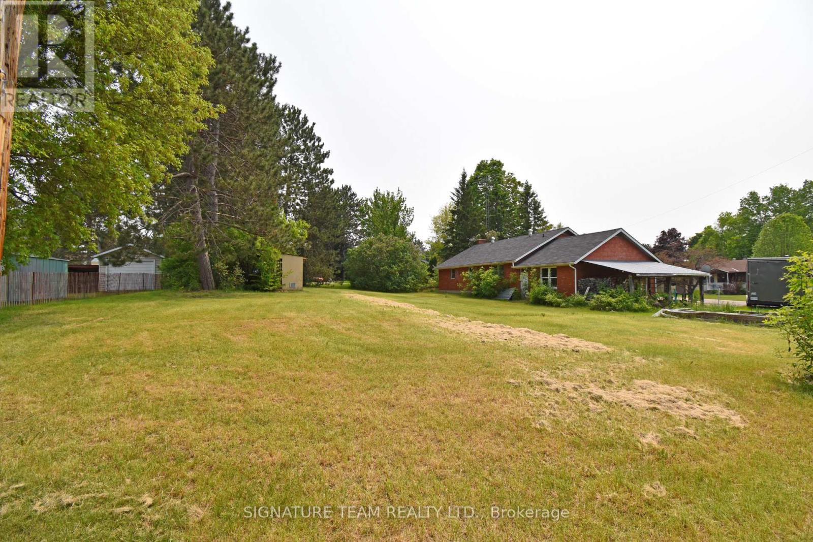 22 Elm Street, Killaloe, Ontario  K0J 2A0 - Photo 3 - X12199214